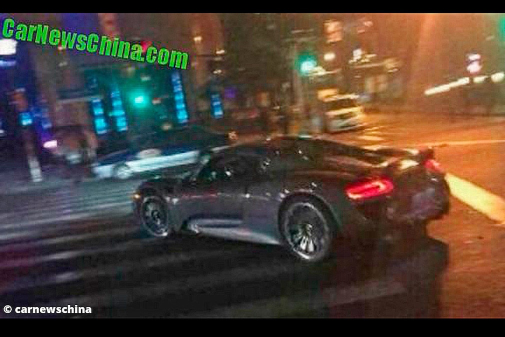 Porsche 918 Crash
