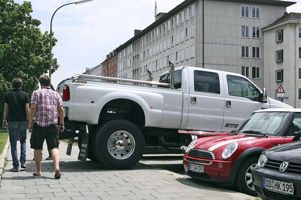 Berliner Idee: Parkgebühren nach Autolänge staffeln
