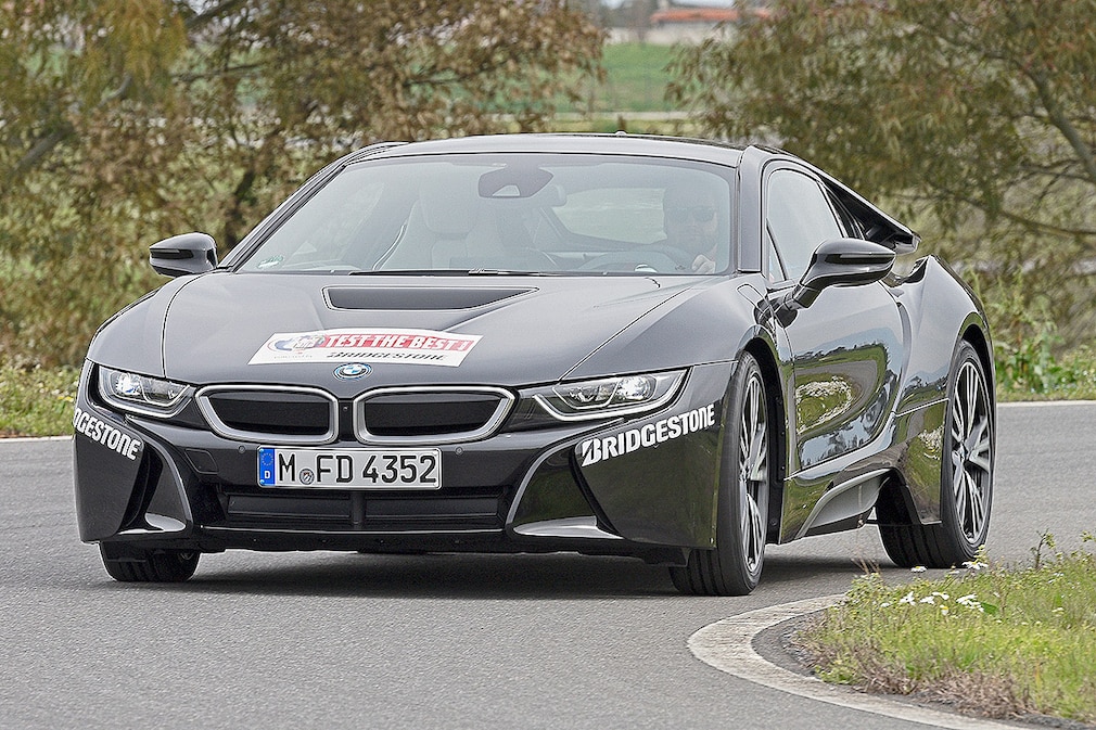 BMW i8