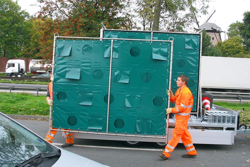 NRW schafft Sichtschutzwände gegen "Gaffer" an