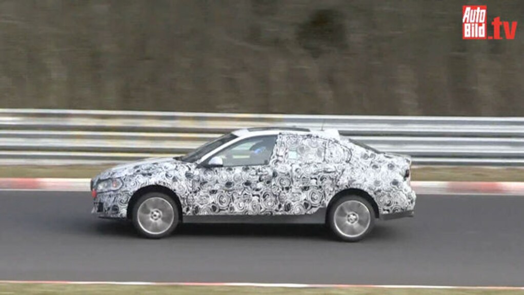 BMW 1er im Tarnmantel