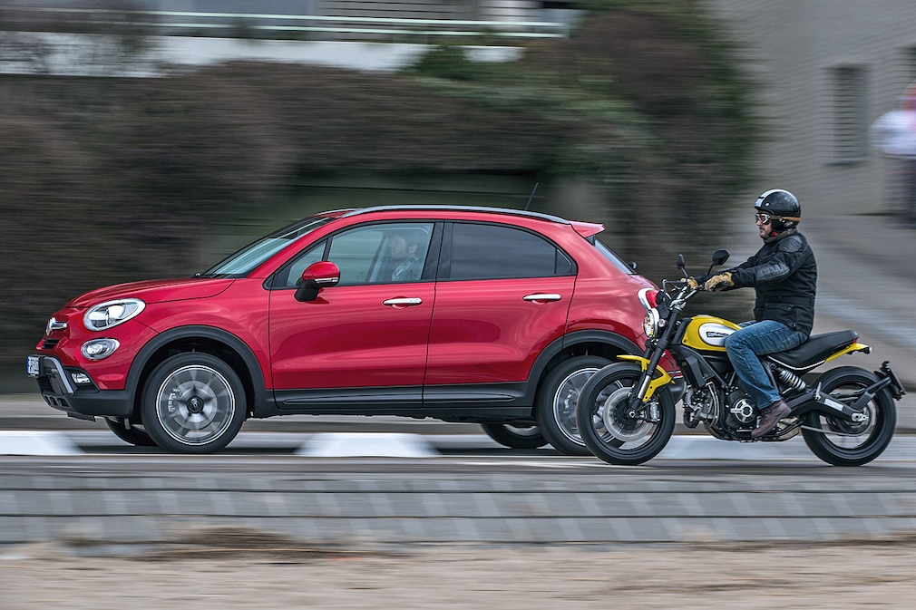 Fiat 500X 2.0 Multijet 4x4 Cross plus Ducati Scrambler