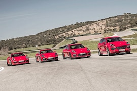 Vier Porsche GTS