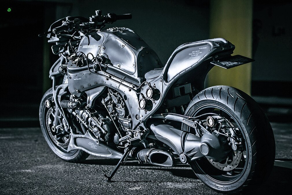 BMW Motorrad Ignite Straight Six Projekt