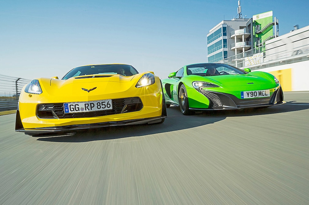 Chevrolet Corvette Z06 McLaren 650S Spider