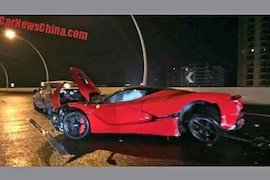Ferrari LaFerrari: Crash in China