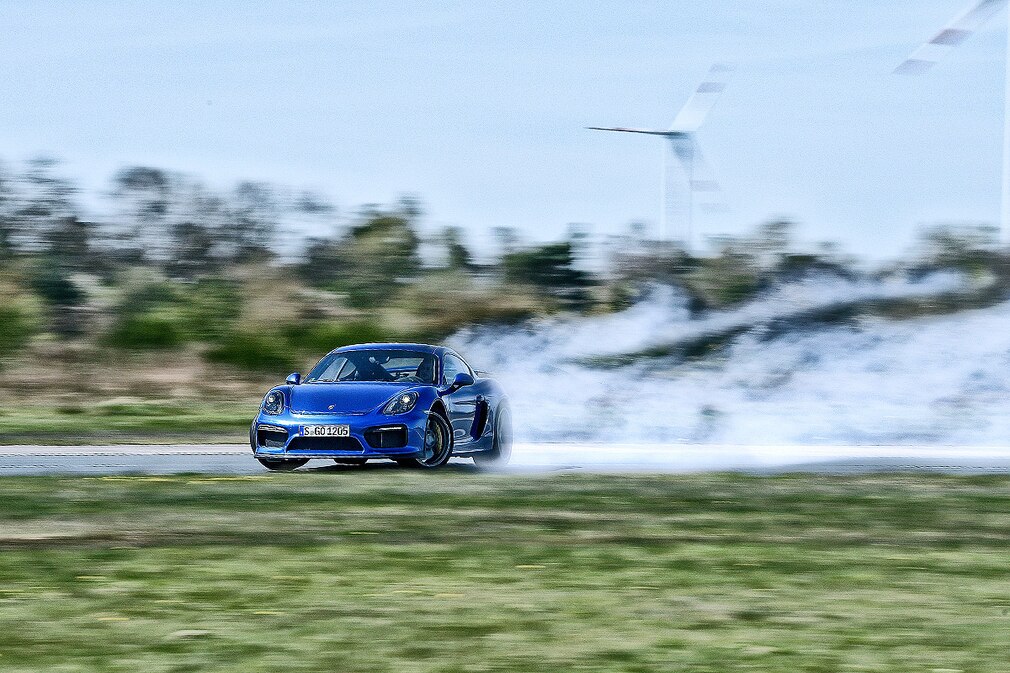 Porsche Cayman GT4