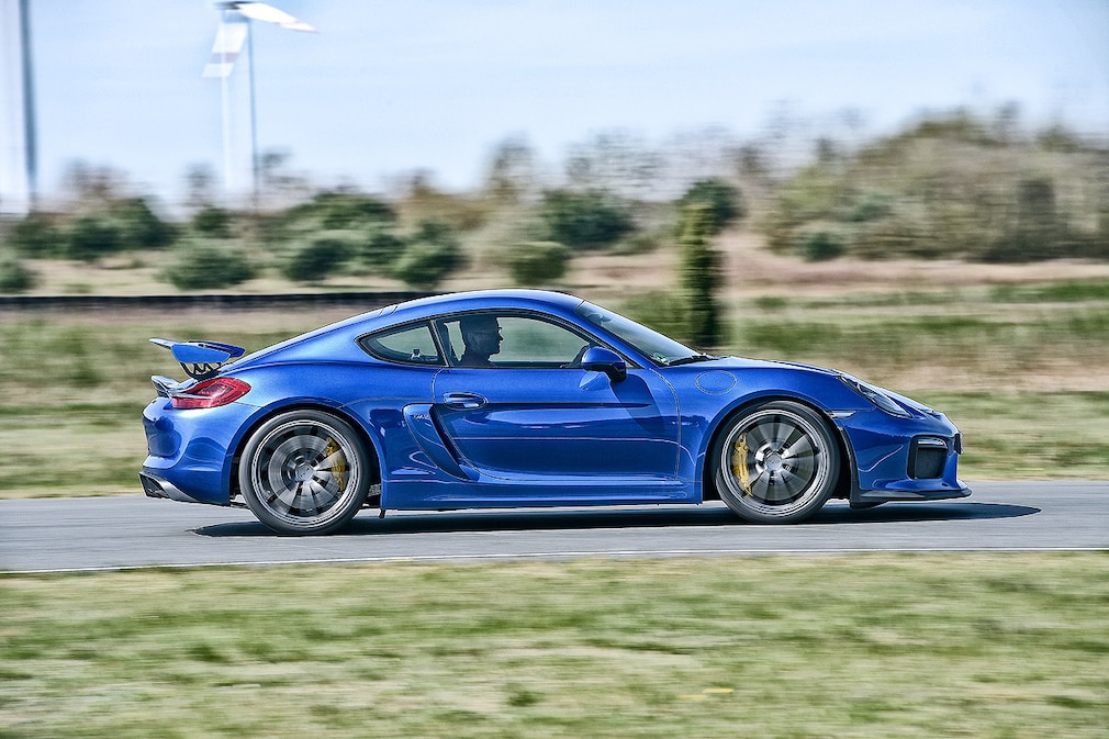 Porsche Cayman GT4