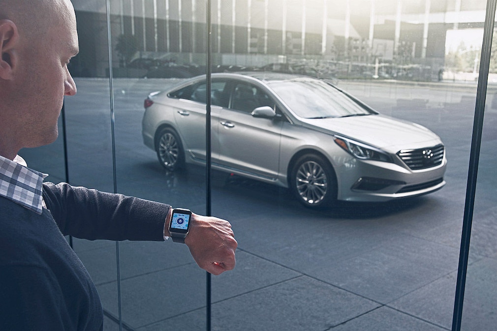  Hyundai Blue Link Smart Watch