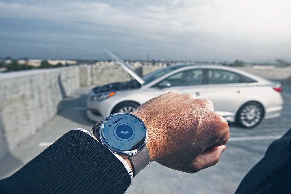  Hyundai Blue Link Smart Watch