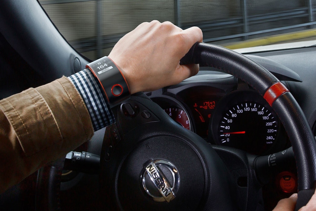Nissan Nismo Smartwatch