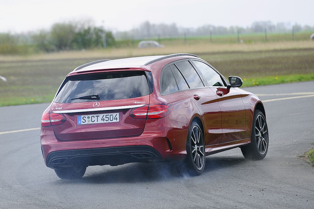 Mercedes C 450 AMG T 4Matic
