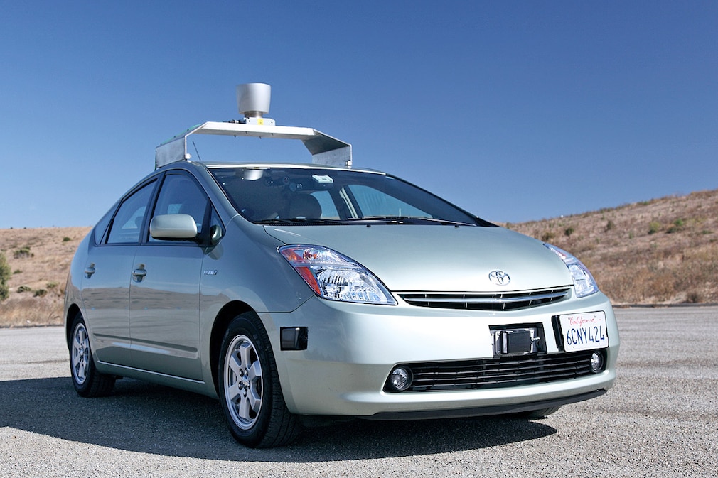 Google self driving car Toyota Prius