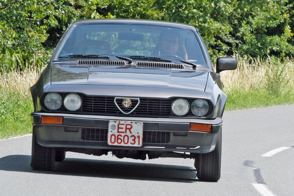Alfa Romeo GTV 2.0 Alfa Romeo GTV 2.0