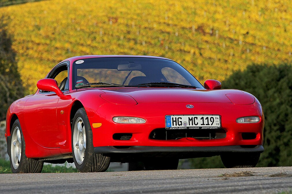 Mazda RX-7 (FD) Mazda RX-7 (FD)