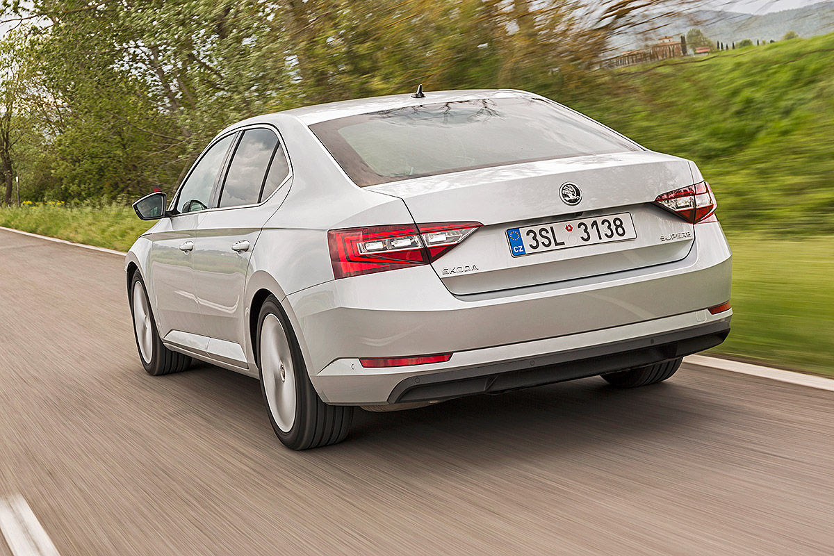 Skoda Superb / Superb Combi: Preise - Bilder - autobild.de