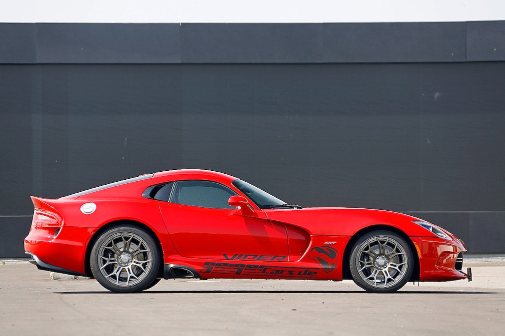 Dodge Viper SRT