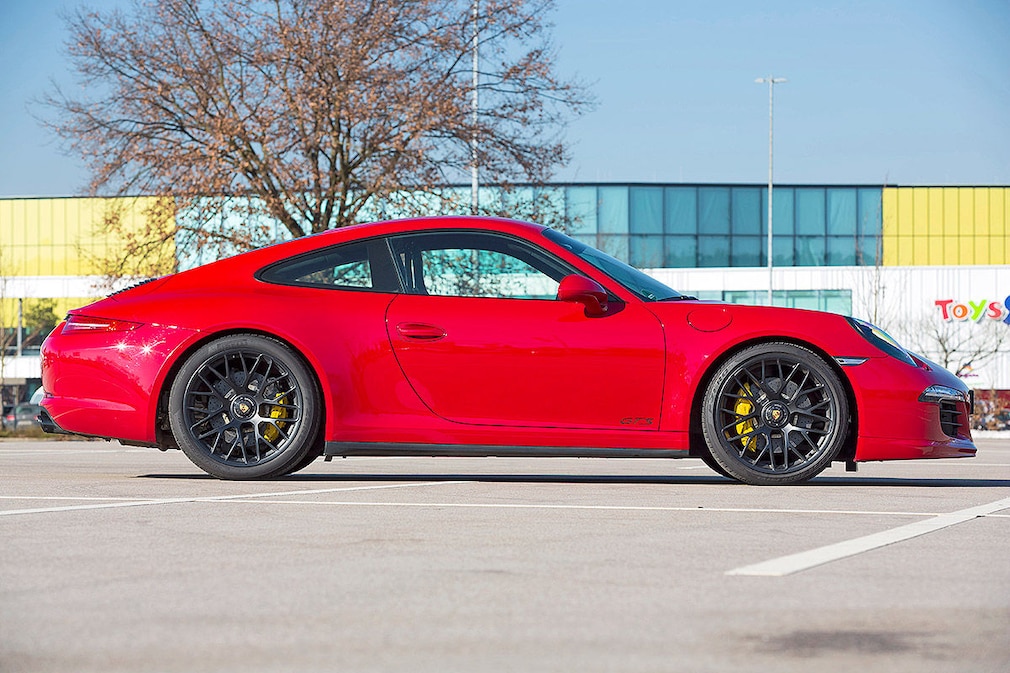 Porsche 911 (991) Carrera GTS
