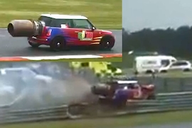 Mini mit Jetantrieb: Crash in Snetterton