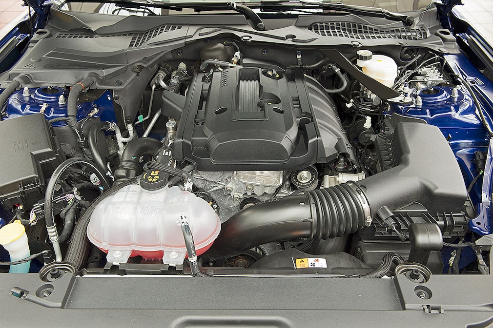 Ford Mustang Cabrio VI Convertible 2.3 EcoBoost