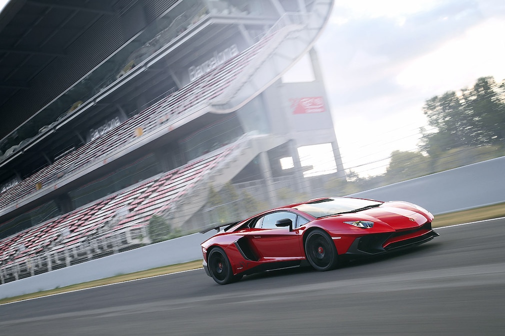 Lamborghini Aventador SV
