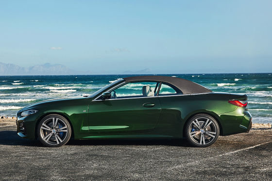 Neues BMW 4er Cabrio mit Stoffverdeck und XXL-Niere