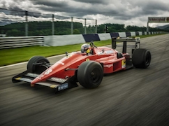 Sebastian Vettel in Gerhard Bergers Ferrari von 1988: ein historischer Tag
