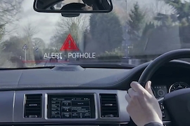 Connected Car: Land Rover entwickelt Schlagloch-Warner