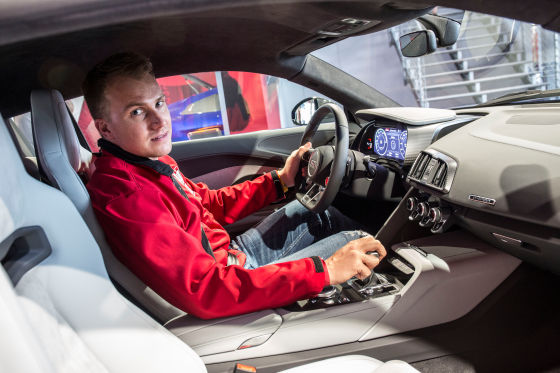 Audi R8 e-tron Generation II 2015: Sitzprobe