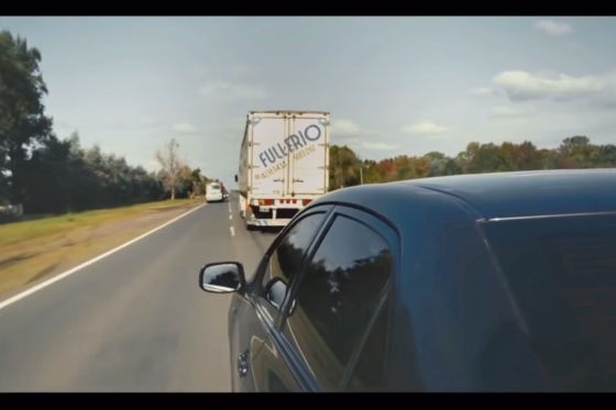 Der gläserne Lastwagen
