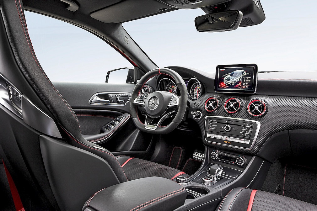 Mercedes A 45 AMG