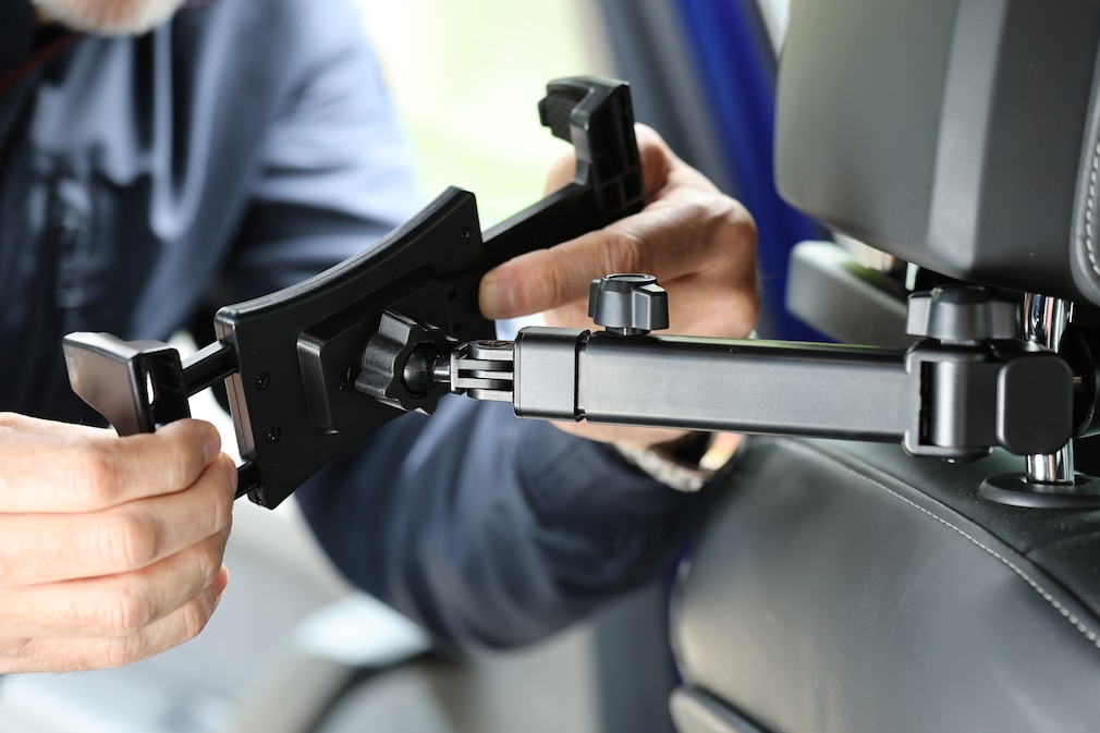 Tablet-Halter im Test: Verletzungsgefahr bei starken Klemmvorrichtungen