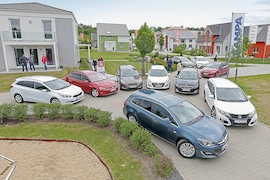 Kia cee’d SW, VW Golf Variant, Ford Focus Turnier, Opel Astra Sports Tourer, Hyundai i30 Kombi, Seat Leon ST, Toyota Auris Touring Sports, Renault Mégane Grandtour, Peugeot 308 SW, Honda Civic Tourer