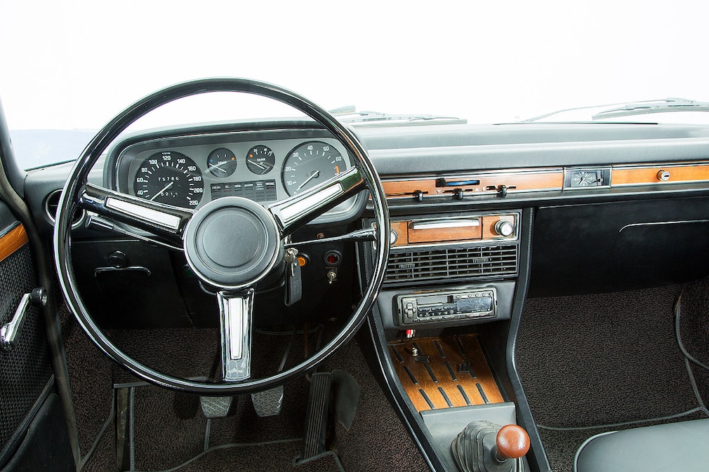 BMW 3.0 Si (E3)