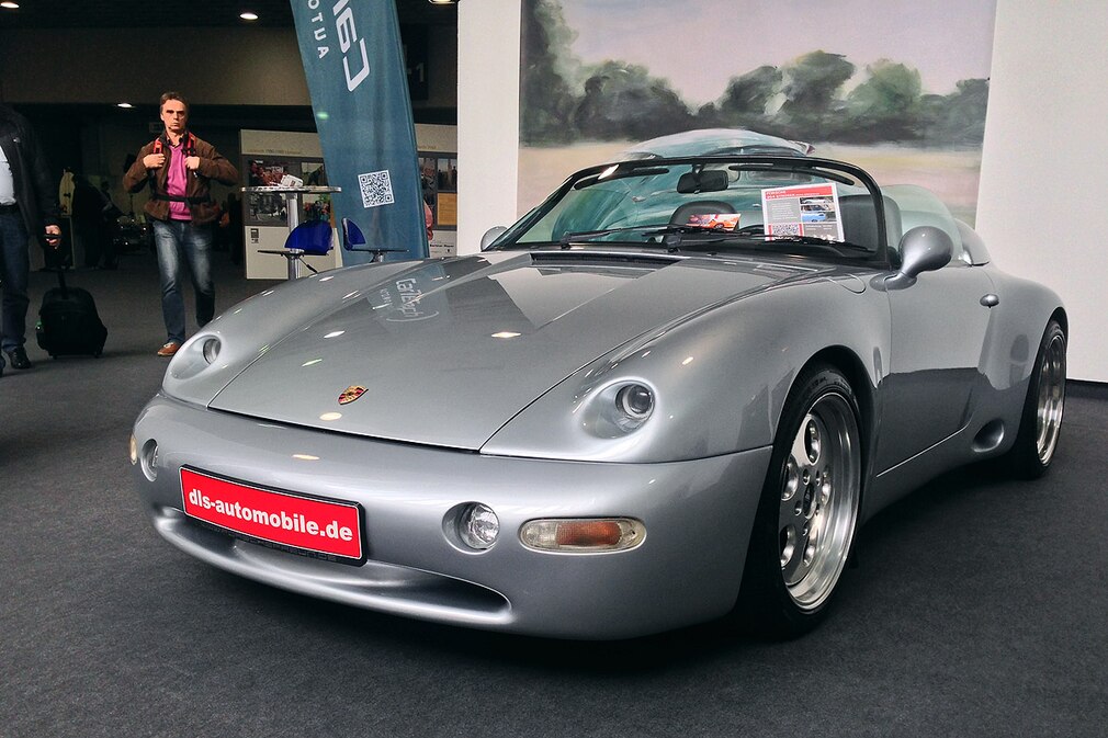 Porsche 911, Baureihe 964 - aber 1994 von Strosek umgebaut zum Strosek Mega-Speedster, einer von 15 Stück