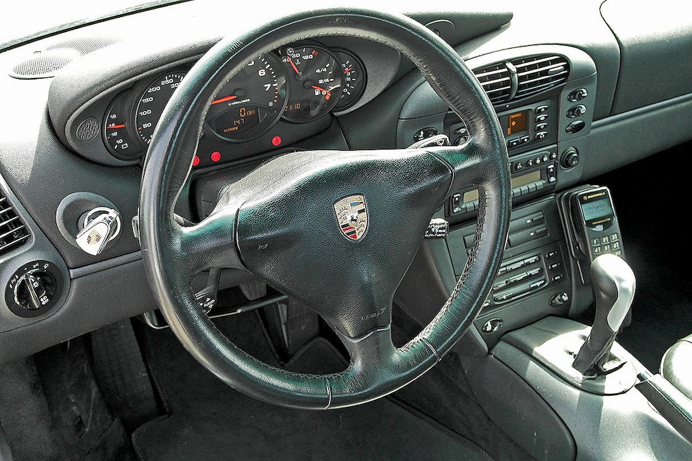 Porsche 911 Carrera 2
