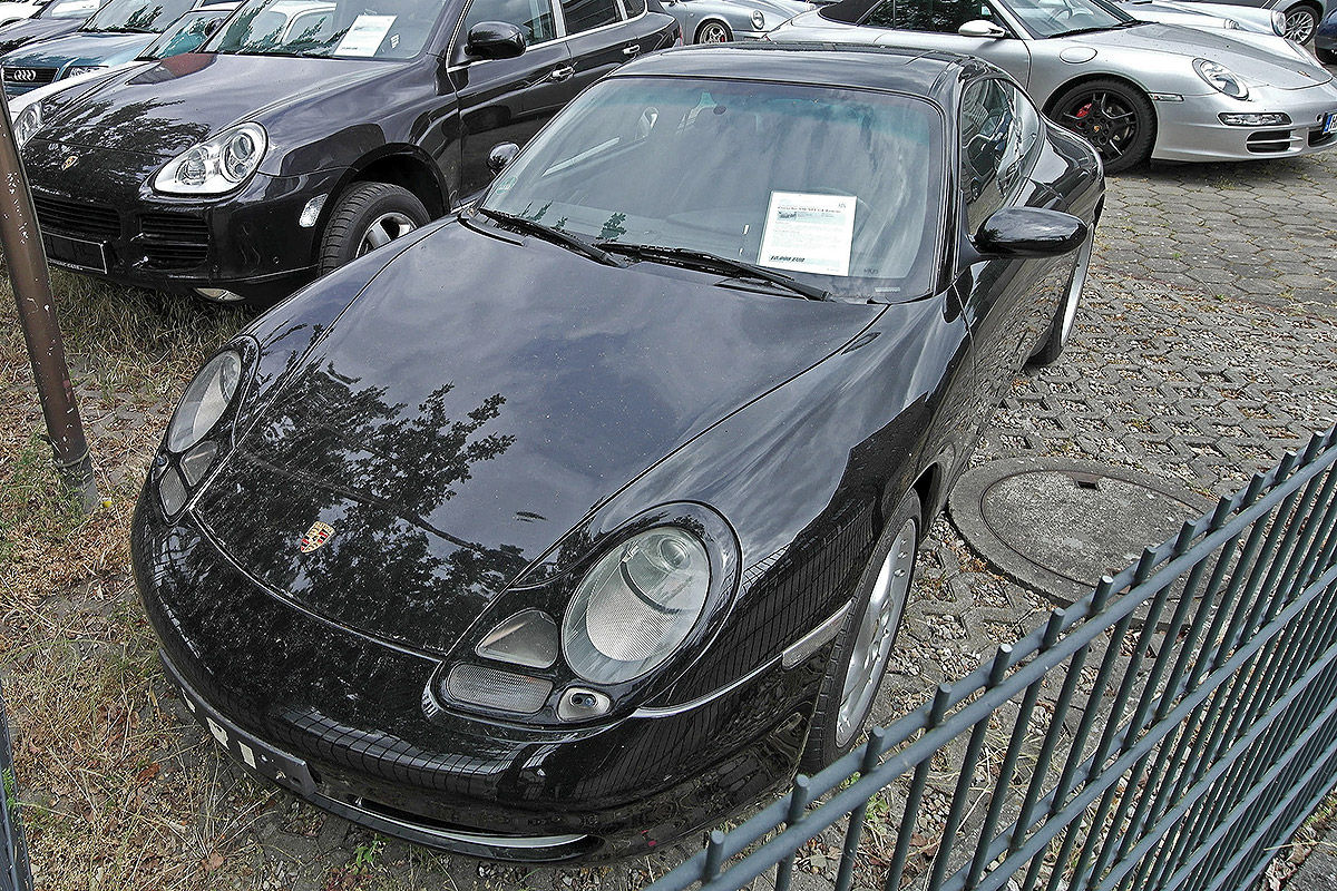 Porsche 911 Carrera 4