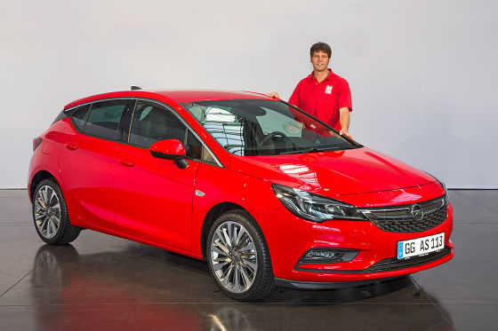 Opel Astra K (IAA 2015) Test: Sitzprobe und Marktstart - AUTO BILD