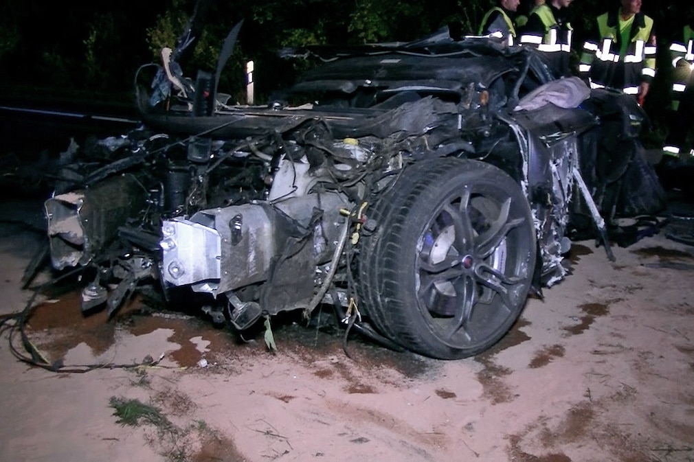 McLaren Sportwagen in Einzelteile zerlegt