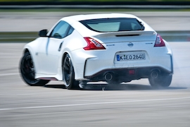 Nissan 370Z Nismo (2015): Fahrertraining