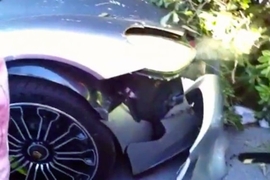 Porsche 918: Crash