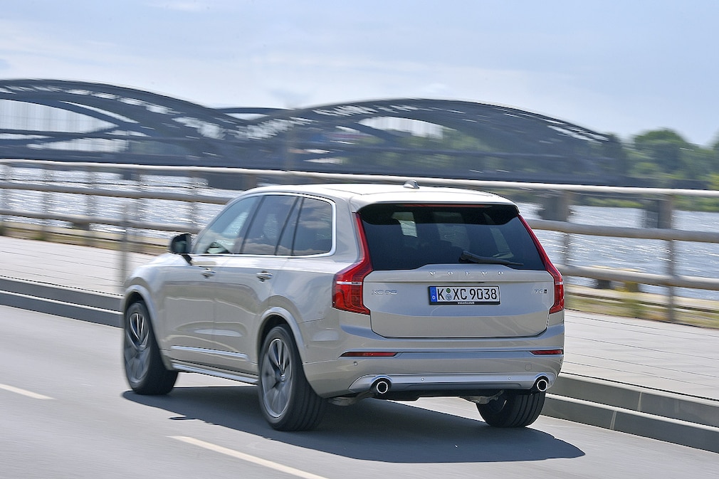 Volvo XC90 T6