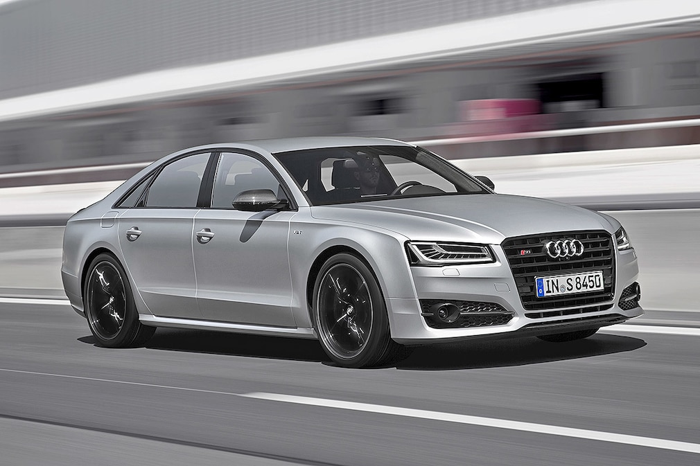 Audi S8 plus