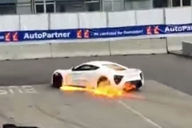 Zenvo ST1: Erneuter Feuerausbruch