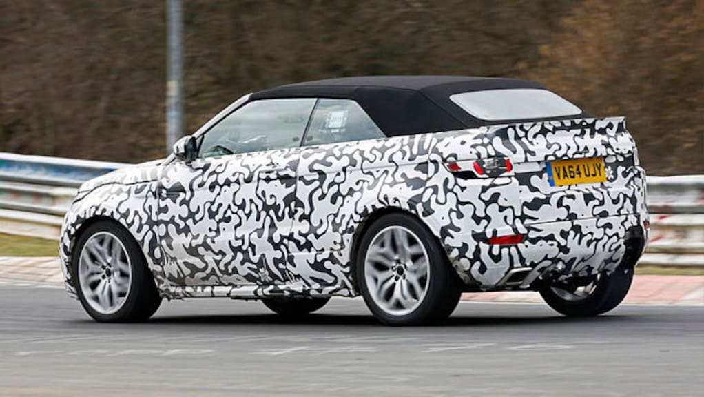 Convertible im Tarnkleid