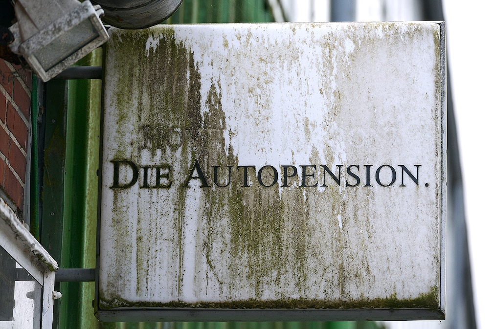 Oldtimer-Einlagerung Die verlassenen Klassiker von Itzehoe Autopension Hoven