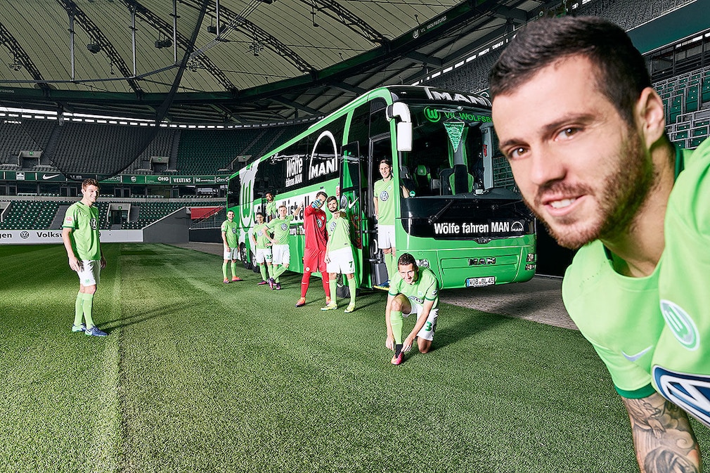 Die Mannschaftsbusse der Fußball-Bundesligisten Die Mannschaftsbusse der Fußball-Bundesligisten