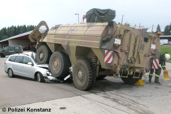 Panzer plättet Toyota