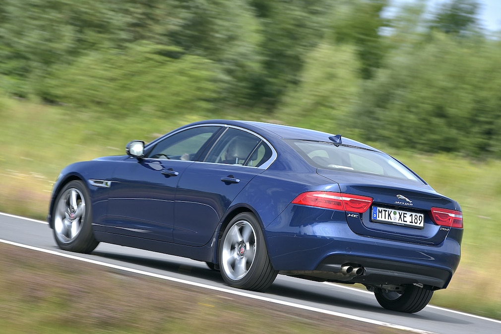 Jaguar XE 20d