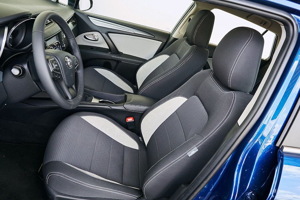 Toyota Avensis Touring Sports